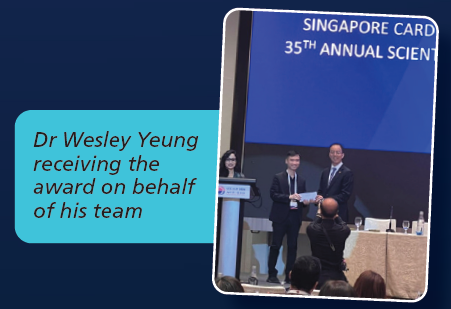 Dr Wesley Yeung receiving the award on behalf of his team